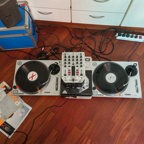Vendesi storica console - da, dj